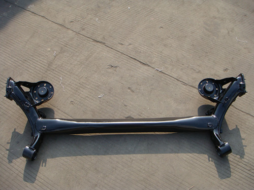 HY Elantra 2011 rear cross member1.JPG